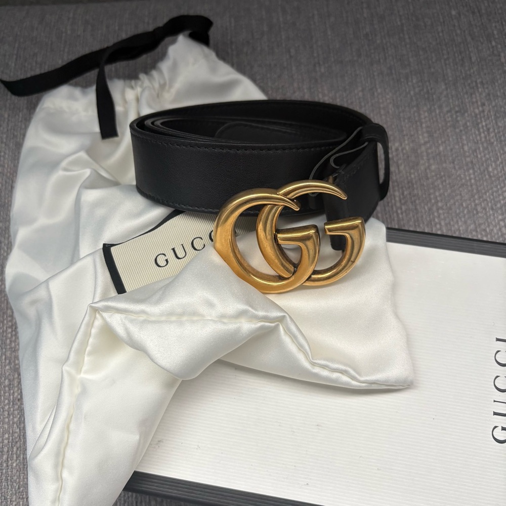 Gucci AUTHENTIC GG Marmont Women's Belt Black w/ Gold GG Buckle 85 (US 27/6)